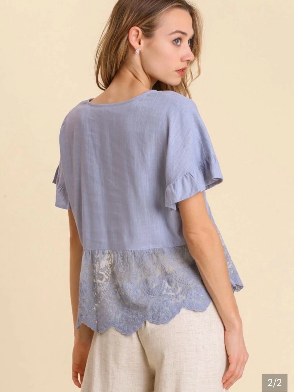Umgee Linen Blend Lace Panel V-Neck Blouse - Picture 2 of 2